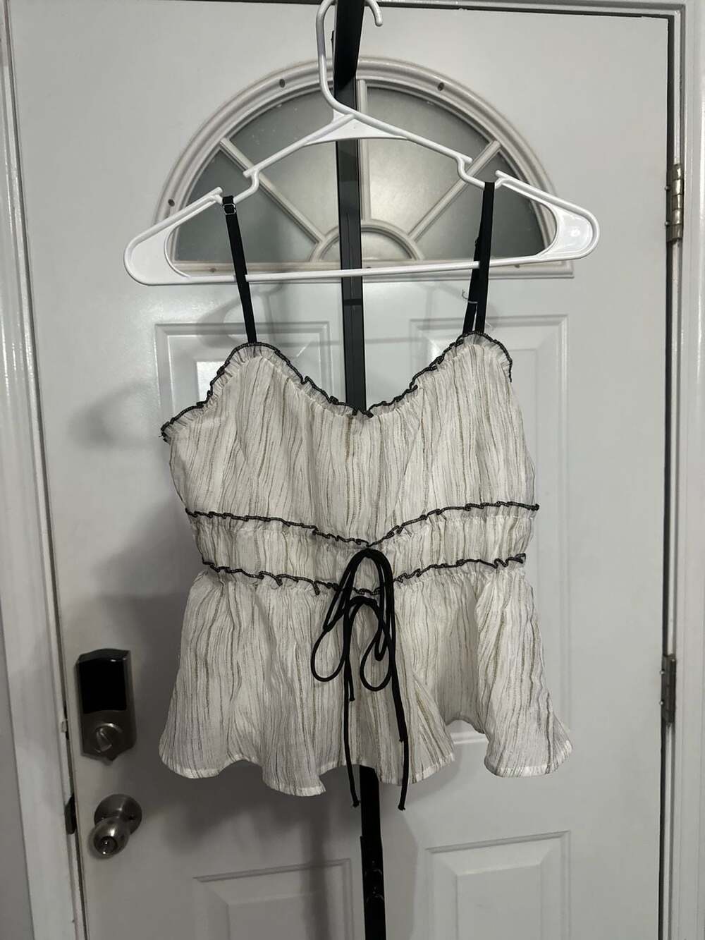 Bittermelon White Ruffled Tie-Front Camisole Top Size M
#388